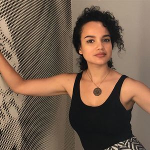 Meet your Posher, Anilsa